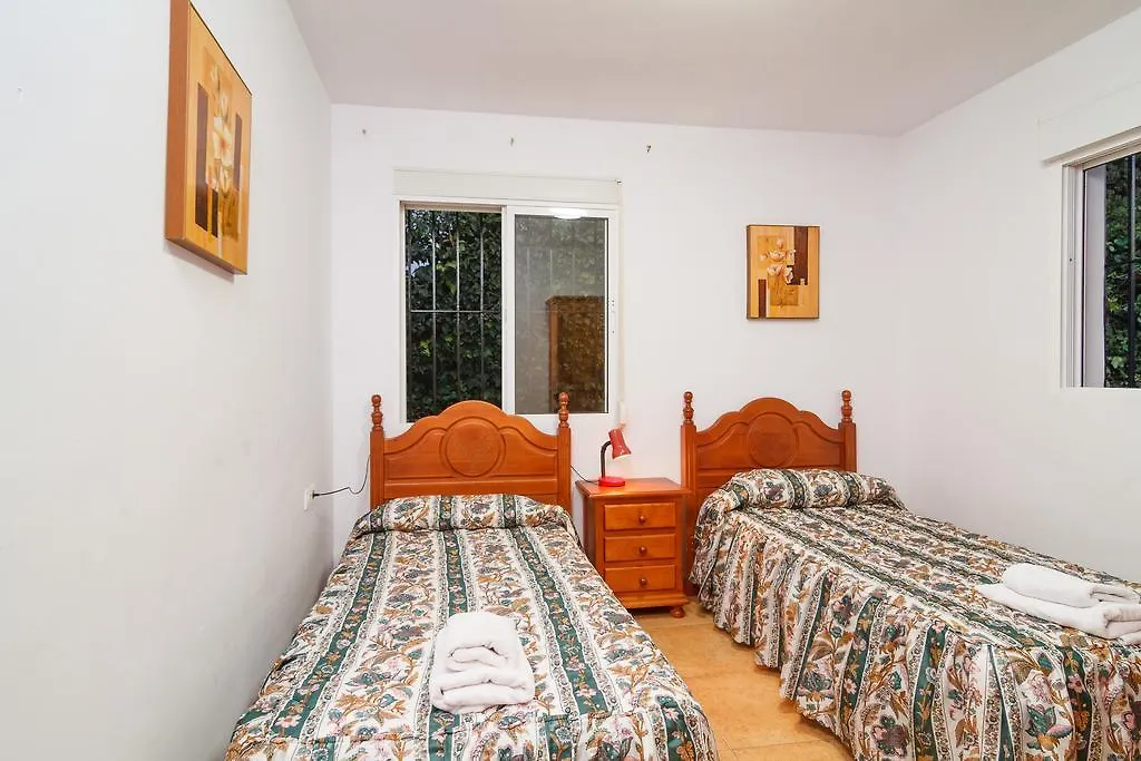 Villa Francisca Casasol 네르하
